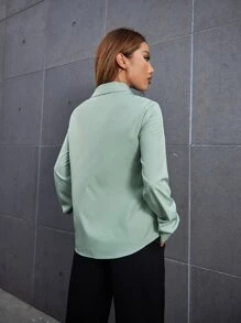 SHEIN Essnce Camisa unicolor con botón delantero - Verde Oscuro - Ver 2