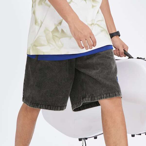

Men Patched Detail Bermuda Denim Shorts Without Chain, Dark grey