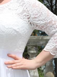 Elegantes Chiffon-Kleid mit Rundhalsausschnitt, transparenter Spitze und Große Größen für die Mutter der Braut/des Bräutigams, Hochzeitskleid