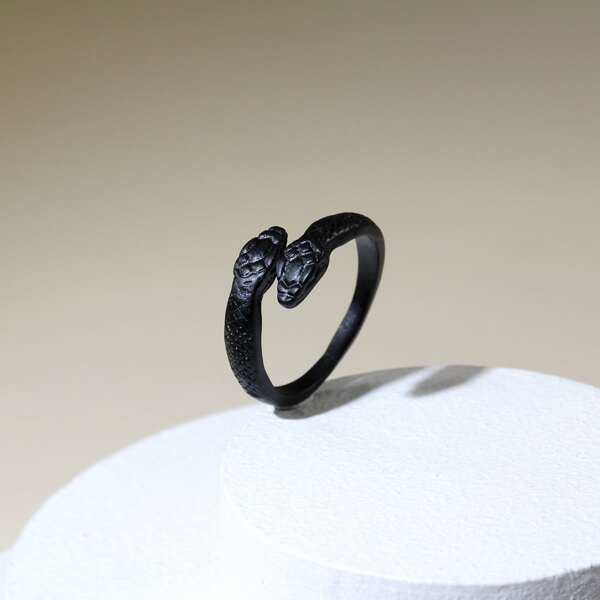 

Men Snake Design Ring, Black