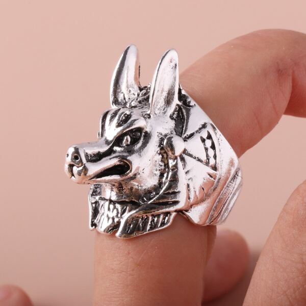 

Animal Design Ring, Antique silver