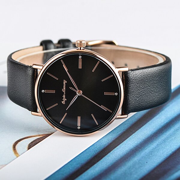

Simple Round Pointer Quartz Watch