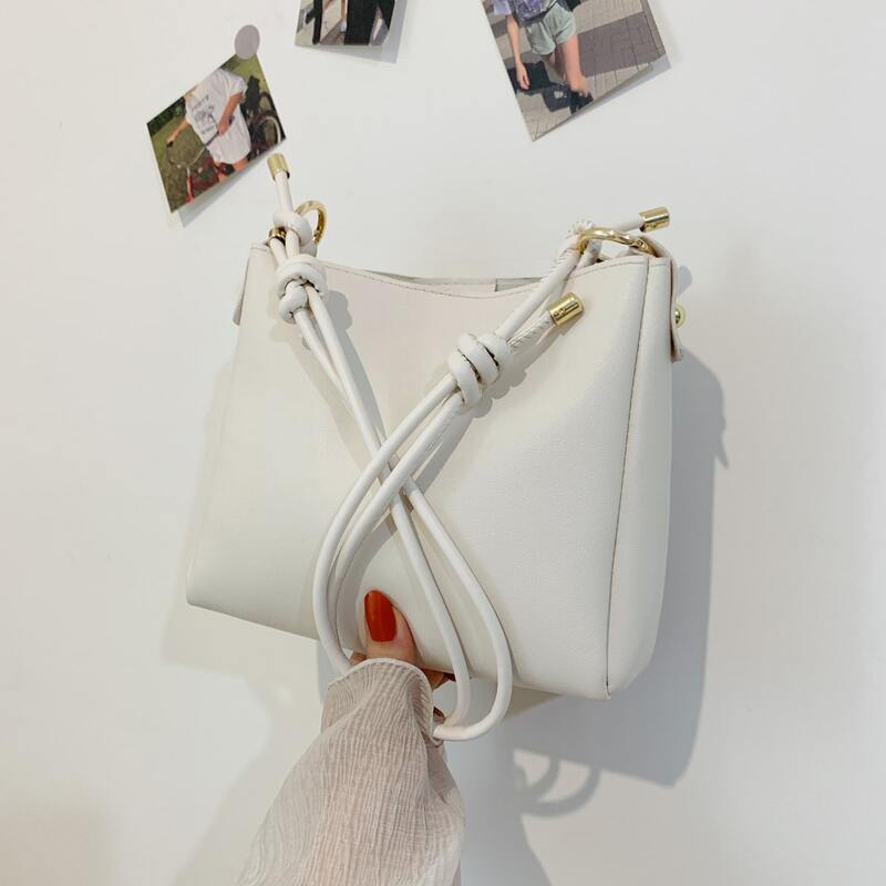 

Minimalist Bucket Bag, White