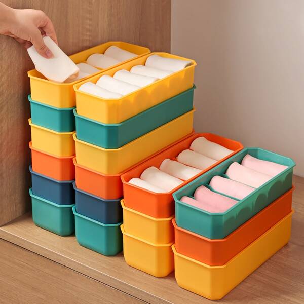 

1pc Random 5 Grid Socks Box, Multicolor