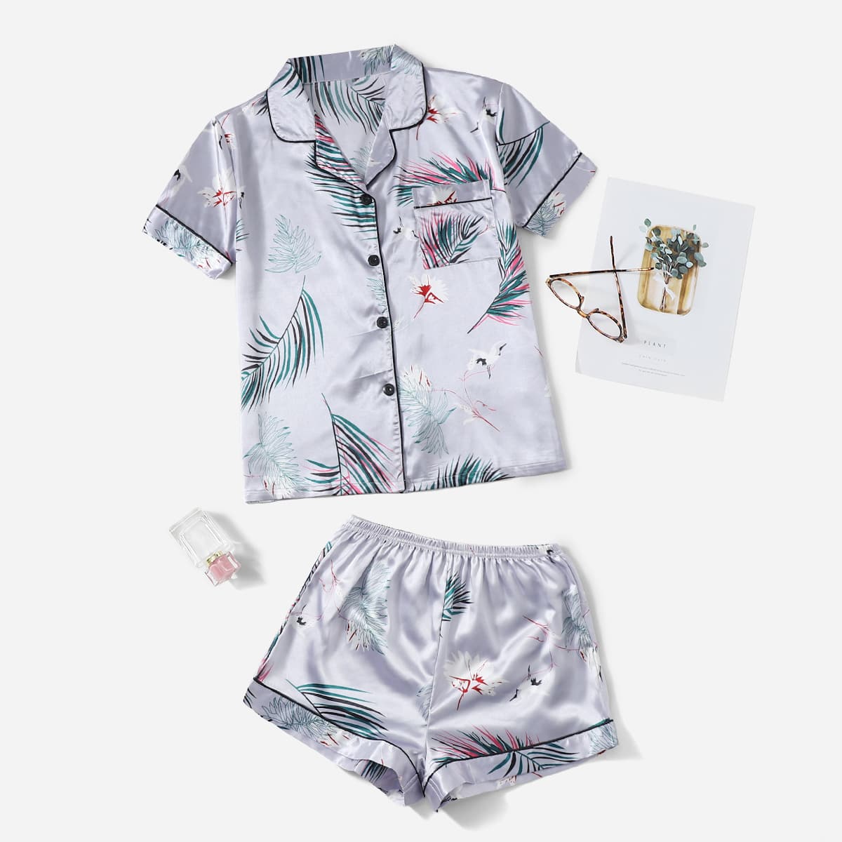 

Leaf & Crane Print Satin Pajama Set, Light grey