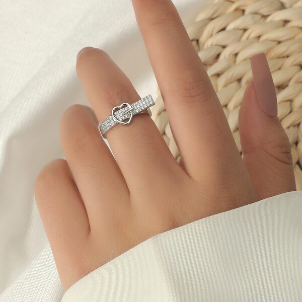 

Zircon & Heart Decor Ring, Silver