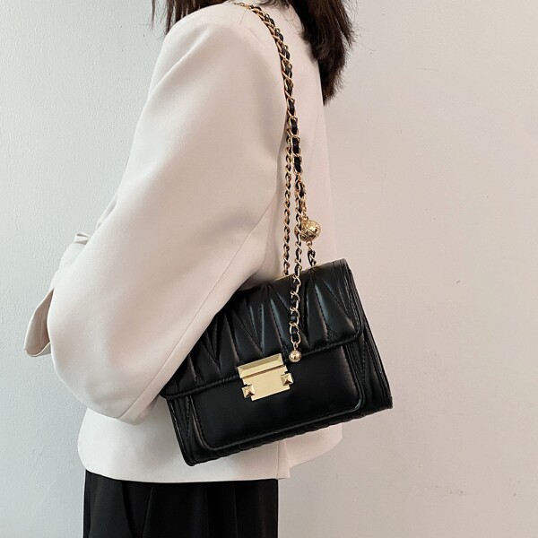

Quilted Flap Chain Bag, Black
