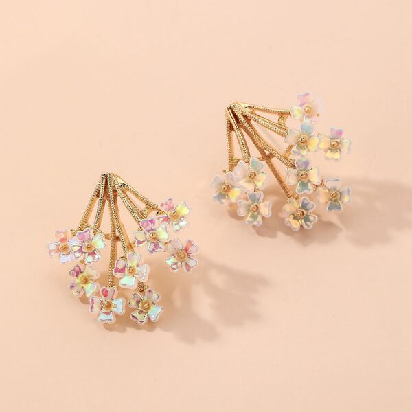 

Flower Detail Metal Earrings, Gold