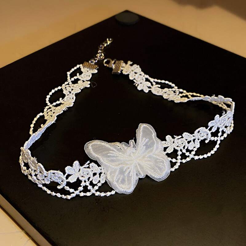 

Butterfly Lace Choker, White