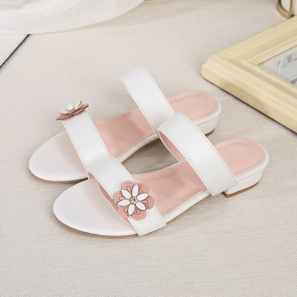 

Girls Two Part Applique Slippers, White