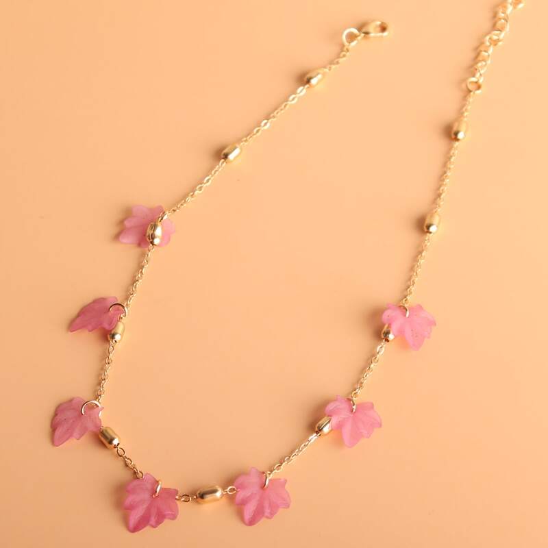 

Leaf Decor Necklace, Purple