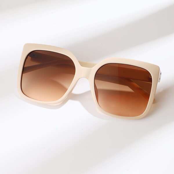 

Square Frame Sunglasses