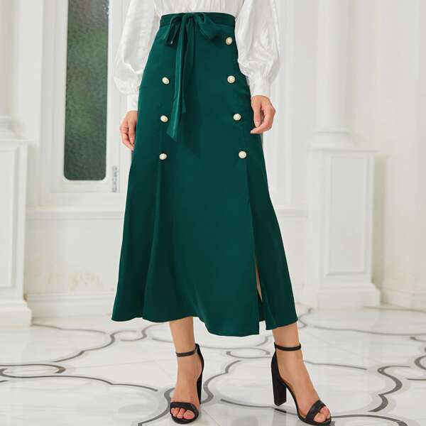 

Button Detail M-slit Hem Belted Skirt, Dark green