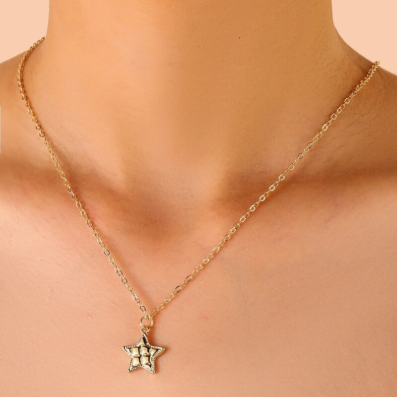 

Star Pendant Necklace, Gold