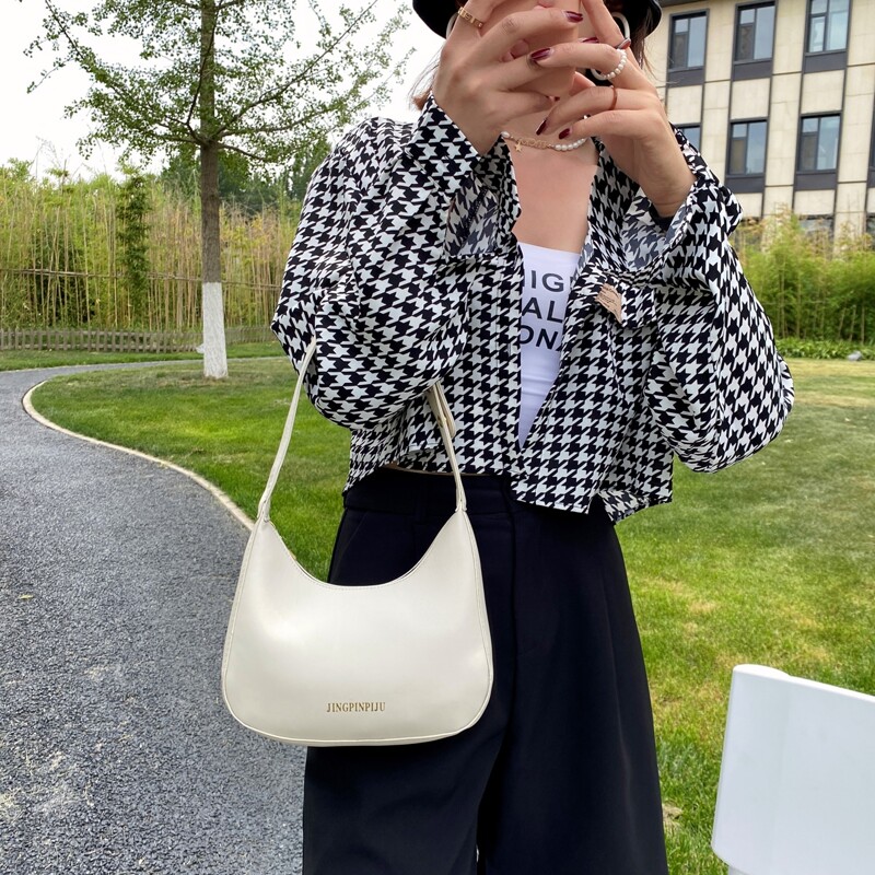 

Letter Graphic Hobo Bag, White