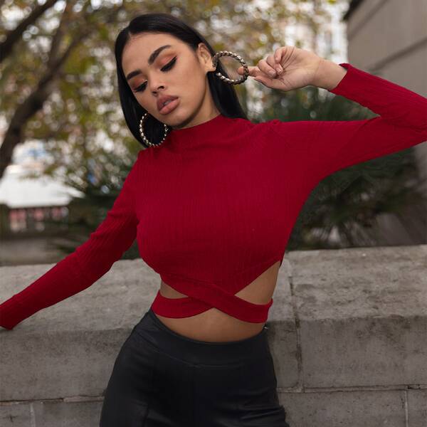 

Ribbed Crisscross Crop Top, Red