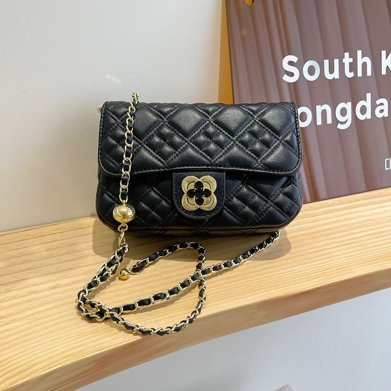 

Quilted Crossbody Bag, Black
