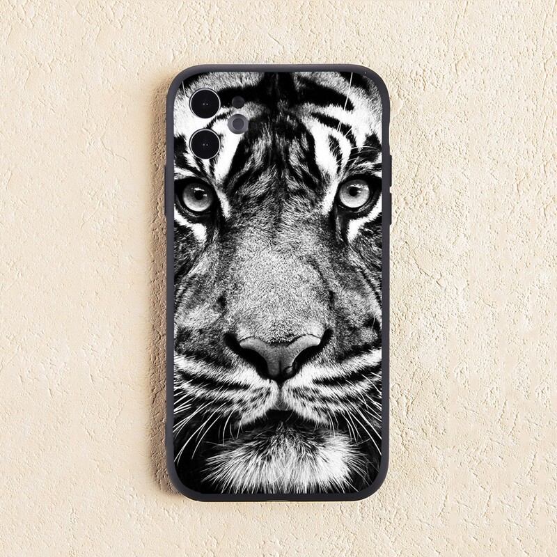 

Tiger Pattern Phone Case, Multicolor