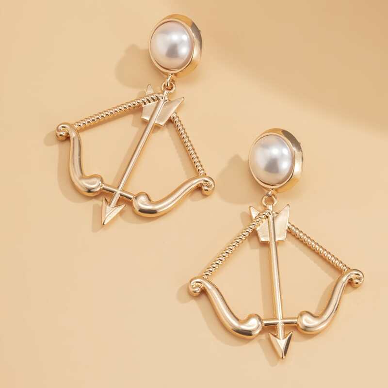 

Bow & Arrow Design Drop Earrings, Gold