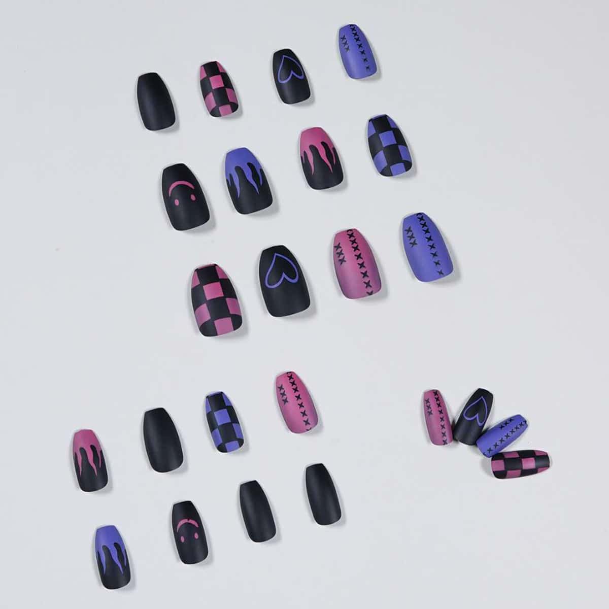 

24pcs Graphic Fake Nail & 1sheet Tape & 1pc Nail File, Black