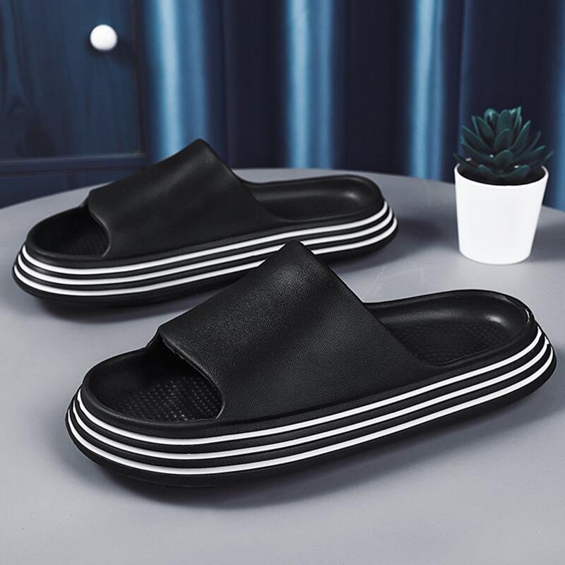 

Guys Striped Pattern Slippers, Black