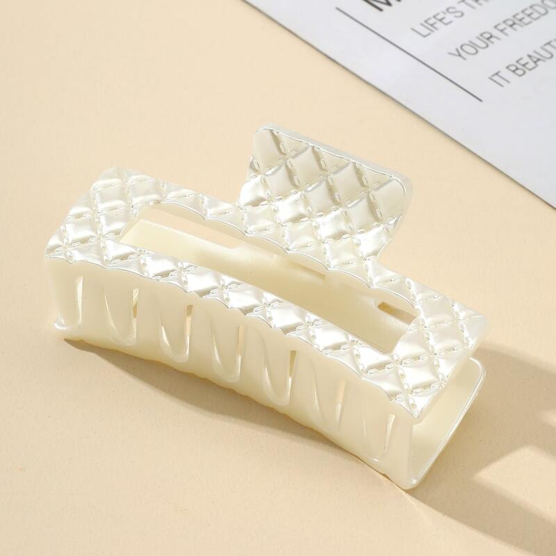 

1pc Minimalist Hair Claw, Beige