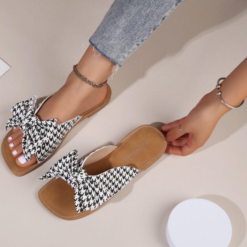 

Houndstooth Bow Decor Slide Sandals, Black and white