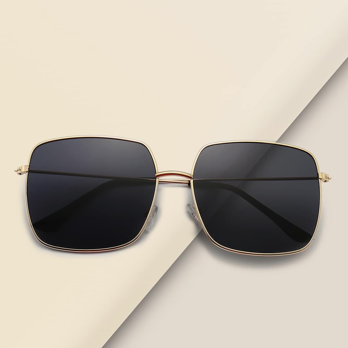 

Square Frame Sunglasses