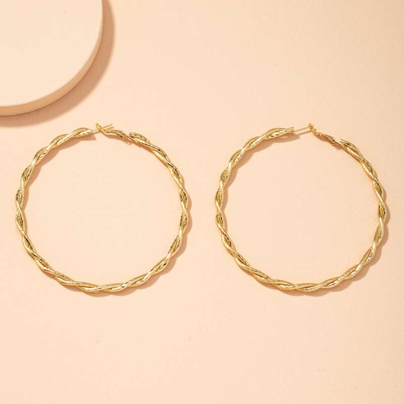 

Twist Hoop Earrings, Gold