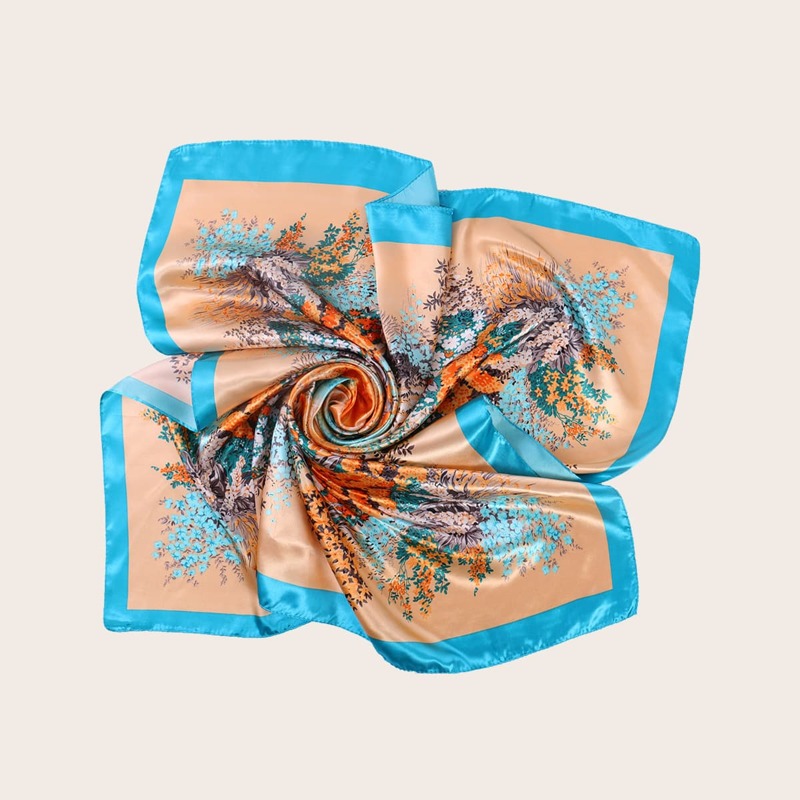 

Floral Pattern Bandana, Multicolor