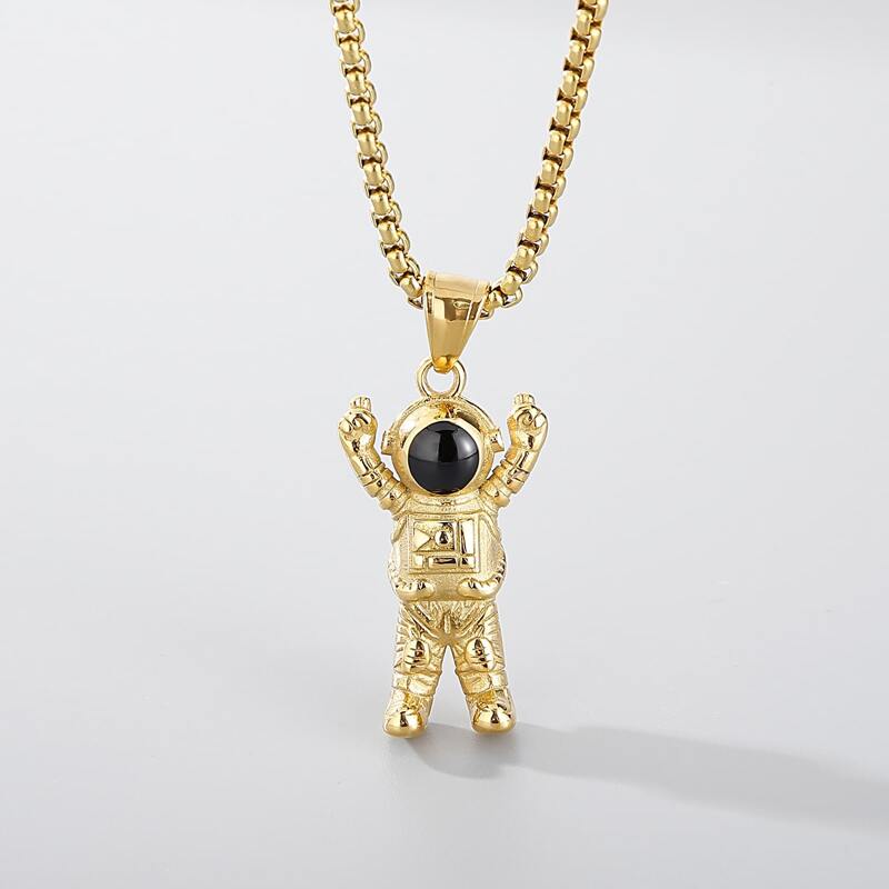 

Guys Astronaut Pendant Necklace, Gold