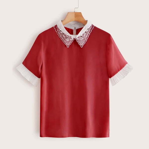 

Contrast Collar Keyhole Back Blouse, Red