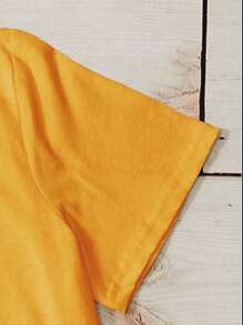 SHEIN LUNE Camiseta con estampado de figura y letra - Mostaza Amarilla - Ver 4