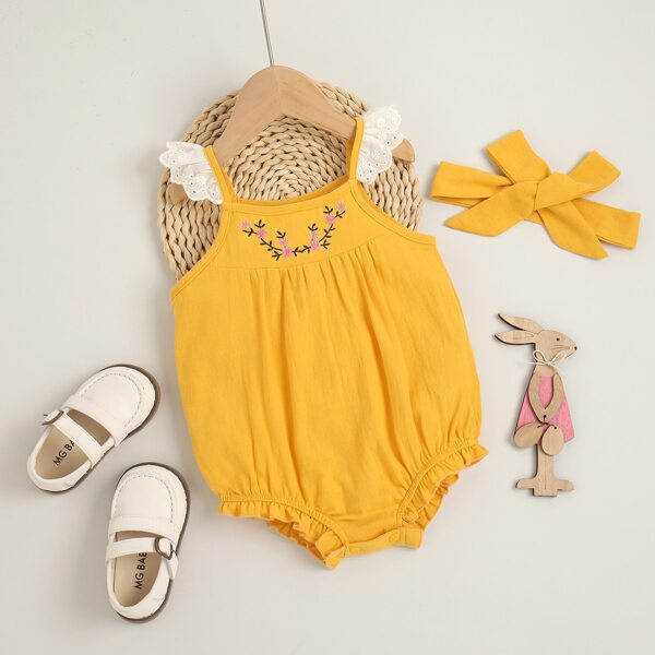 

Baby Girl Contrast Schiffy Trim Floral Embroidery Cami Bodysuit, Yellow