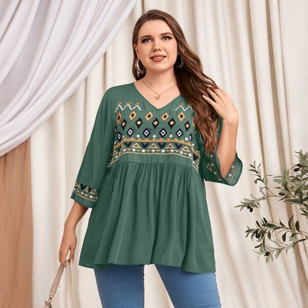 

Plus Geo Embroidery Smock Blouse, Green