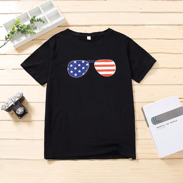 

Men American Flag And Sunglasses Print Tee, Black