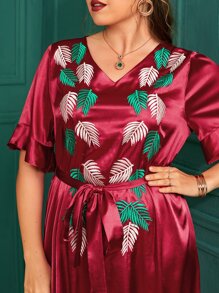 大碼緞面樹葉刺繡V領繫腰帶洋裝
