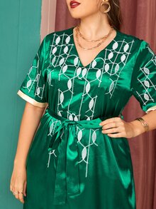 Vestido con cinturón de satén con bordado - Verde - Ver 5