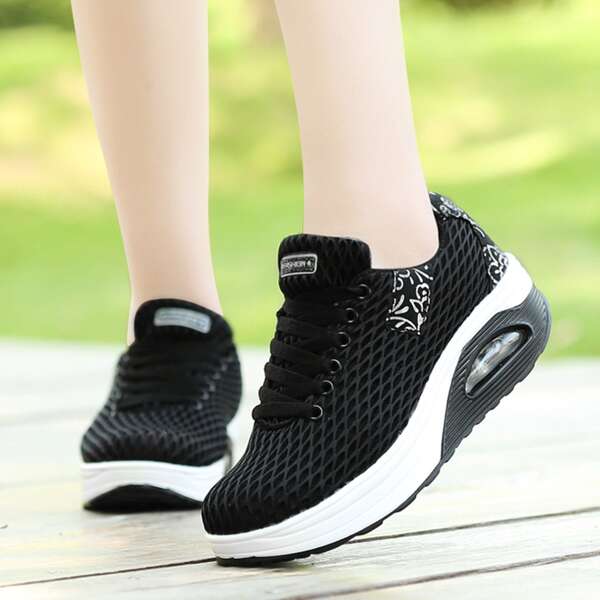 

Floral Graphic Lace Up Front Sneakers, Black
