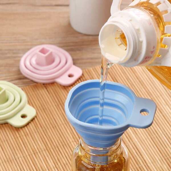 

1pc Random Color Silicone Foldable Funnel, Multicolor