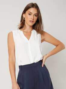 MOTF SOLID NOTCH NECK BUTTON PLACKET SLEEVELESS BLOUSE