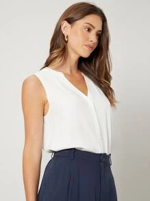 MOTF SOLID NOTCH NECK BUTTON PLACKET SLEEVELESS BLOUSE