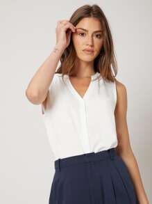 MOTF SOLID NOTCH NECK BUTTON PLACKET SLEEVELESS BLOUSE