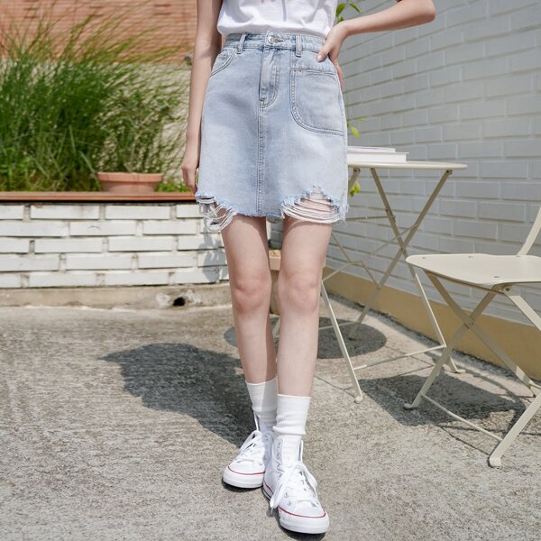 

Ripped Raw Hem Denim Skirt, Baby blue