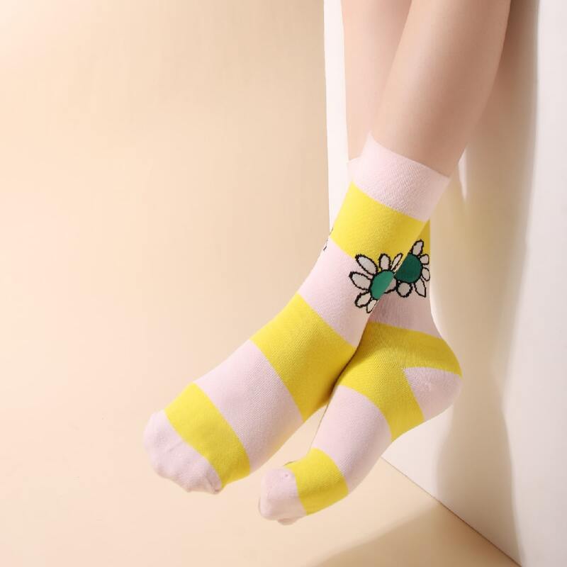 

Flower Print Crew Socks, Multicolor