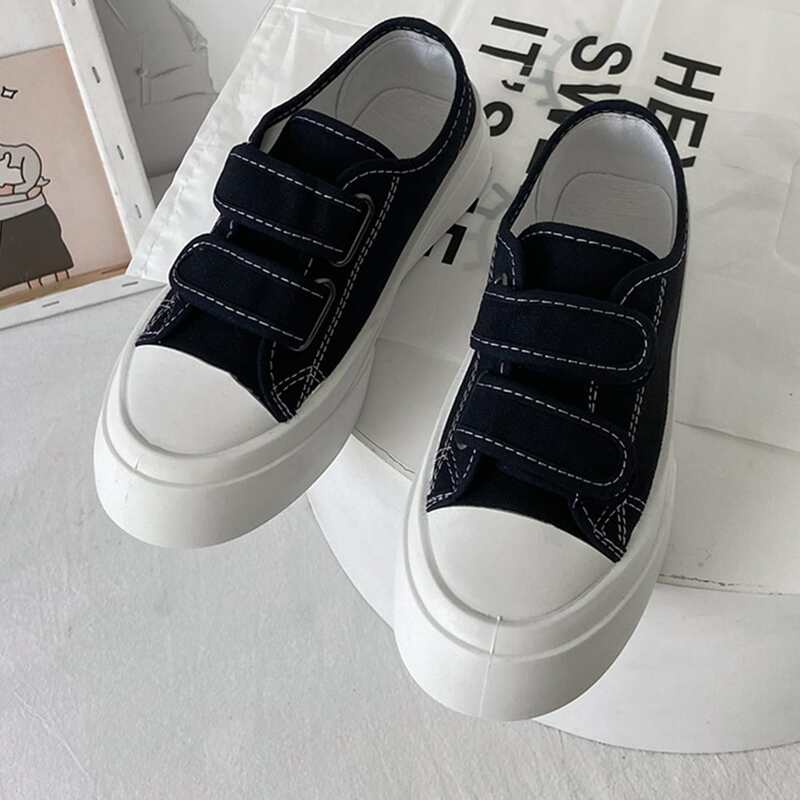 

Velcro Strap Canvas Shoes, Black