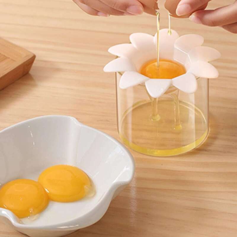 

1pc Floral Shaped Egg Separator, White