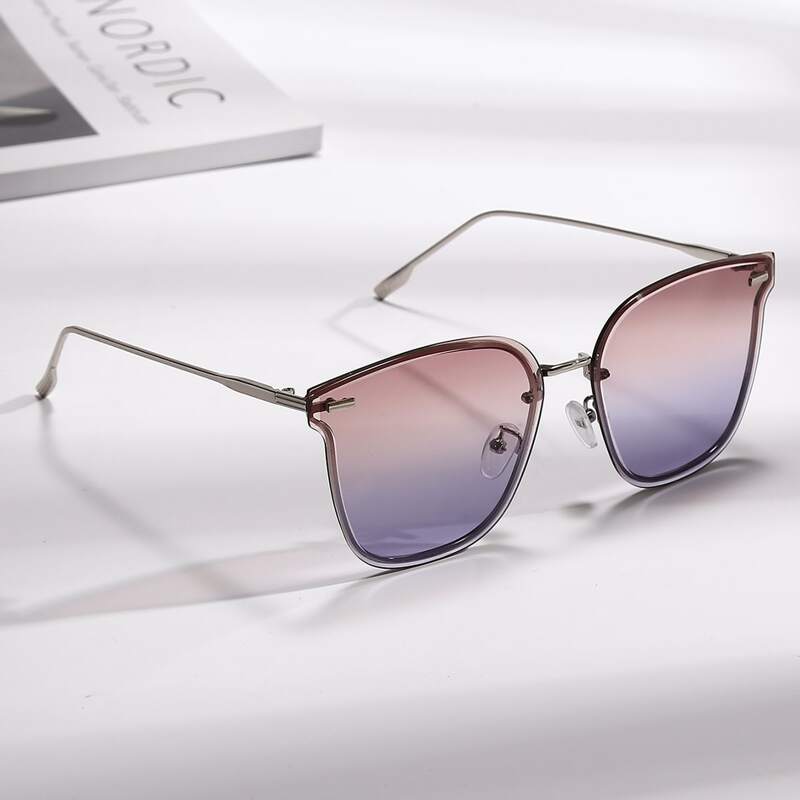 

Gradient Color Sunglasses