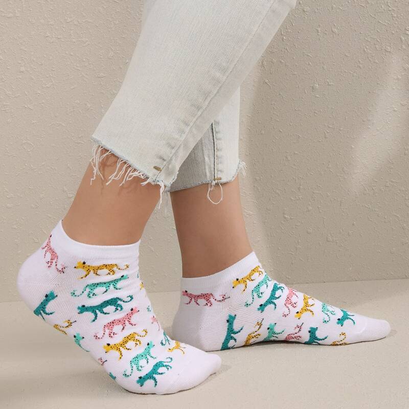 

Cartoon Graphic Ankle Socks, White