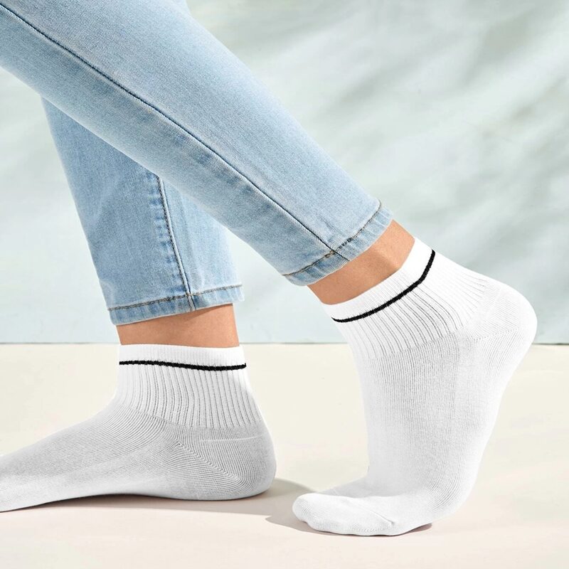 

2pairs Striped Ankle Socks, Black and white